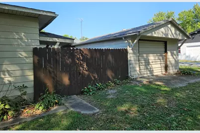 305 Fife Street, Carrier Mills, IL 62917 - Photo 7