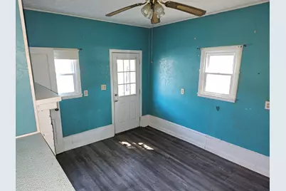 305 Fife Street, Carrier Mills, IL 62917 - Photo 13