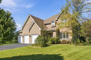 12908 Timber Wood Cir, Plainfield, IL 60585 - Photo 3