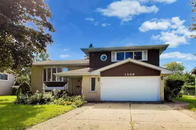 1509 E Thayer Street, Mount Prospect, IL 60056 - Photo 1