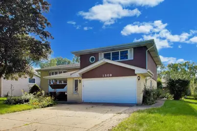 1509 E Thayer Street, Mount Prospect, IL 60056 - Photo 3