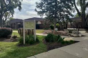 2 Cour La Salle, Palos Hills, IL 60465 - Photo 29