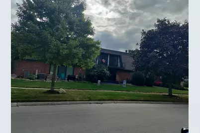 2 Cour Lasalle, Palos Hills, IL 60465 - Photo 1