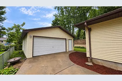 1419 Jefferson Streets, Lake in the Hills, IL 60156 - Photo 21
