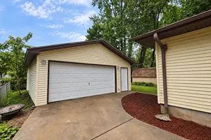 1419 Jefferson Streets, Lake in the Hills, IL 60156 - Photo 21