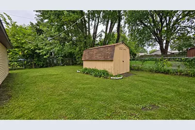 1419 Jefferson Streets, Lake in the Hills, IL 60156 - Photo 23