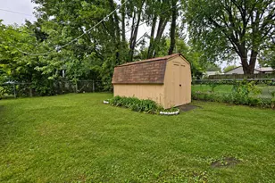 1419 Jefferson Streets, Lake in the Hills, IL 60156 - Photo 23