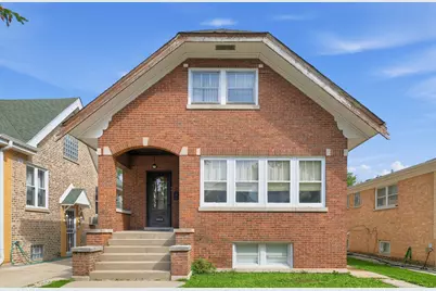 2645 N Mobile Avenue, Chicago, IL 60639 - Photo 1