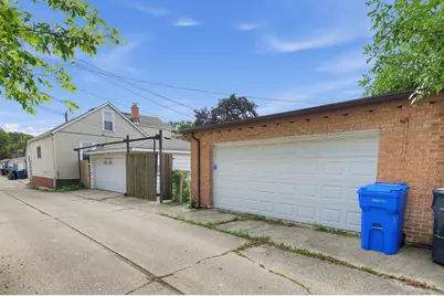 2645 N Mobile Avenue, Chicago, IL 60639 - Photo 29
