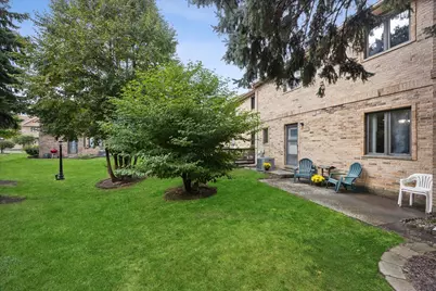 8909 Village Square Lane, Brookfield, IL 60513 - Photo 15