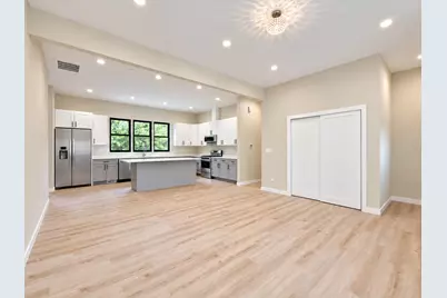 201 Capri Dr Drive, Round Lake, IL 60073 - Photo 5