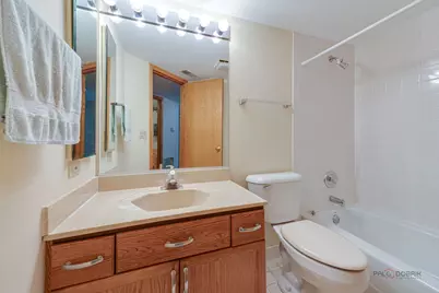 1470 Jefferson Street #204, Des Plaines, IL 60016 - Photo 31