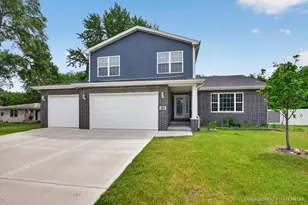 181 N Division St, Braidwood, IL 60408 - Photo 1