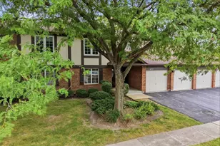 6157 Willowhill Rd, Willowbrook, IL 60527 - Photo 1