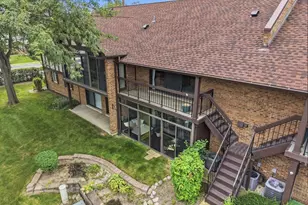 6157 Willowhill Rd, Willowbrook, IL 60527 - Photo 3