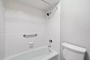 6157 Willowhill Rd, Willowbrook, IL 60527 - Photo 13