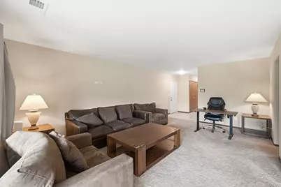 6157 Willowhill Road #D, Willowbrook, IL 60527 - Photo 5