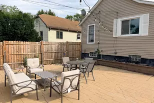 514 W Erie St, Spring Valley, IL 61362 - Photo 9