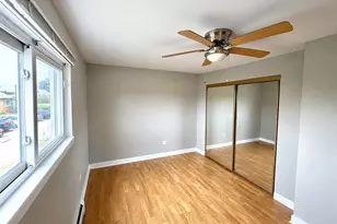 9307 W Irving Park Rd, Schiller Park, IL 60176 - Photo 7