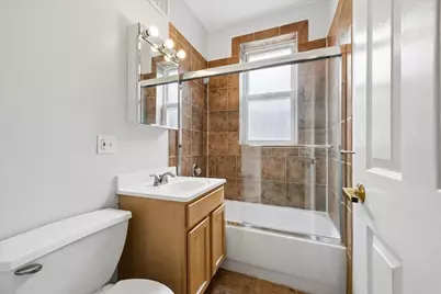 871 W Cornelia Avenue #1, Chicago, IL 60657 - Photo 7