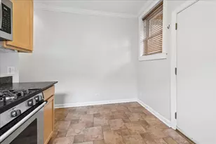 871 W Cornelia Ave, Chicago, IL 60657 - Photo 15