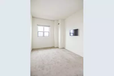 910 W Huron Street #802, Chicago, IL 60642 - Photo 9