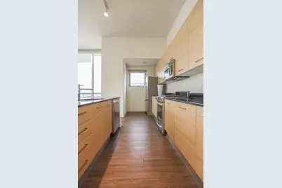 910 W Huron Street #802, Chicago, IL 60642 - Photo 7
