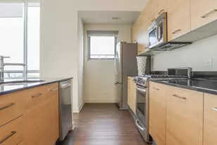 910 W Huron St, Chicago, IL 60642 - Photo 7