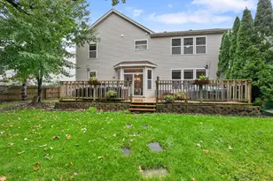 2214 W Waterford Ct, Round Lake, IL 60073 - Photo 27