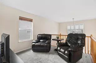 2214 W Waterford Ct, Round Lake, IL 60073 - Photo 19