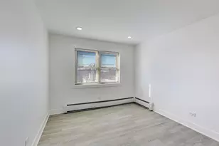 7250 N Western Ave, Chicago, IL 60645 - Photo 13