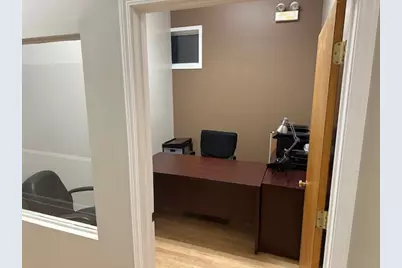 1070 N Milwaukee Avenue, Chicago, IL 60642 - Photo 5