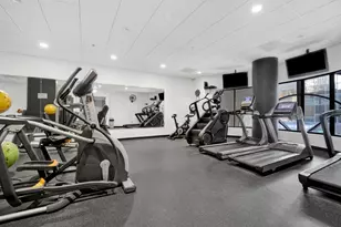 630 N State St, Chicago, IL 60654 - Photo 17