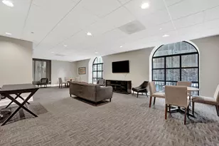 630 N State St, Chicago, IL 60654 - Photo 19