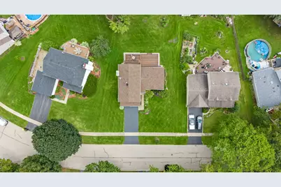 1011 Woodbridge Drive, Cary, IL 60013 - Photo 23