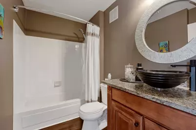 111 W Maple Street #1608, Chicago, IL 60610 - Photo 13