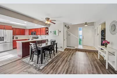 736 Glen Way, Gurnee, IL 60031 - Photo 9