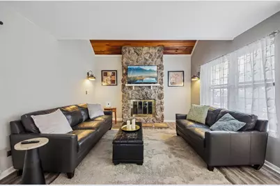 736 Glen Way, Gurnee, IL 60031 - Photo 3