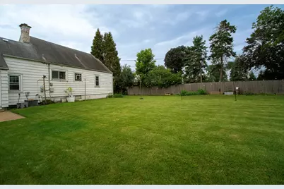 1686 Lunt Avenue, Des Plaines, IL 60018 - Photo 13