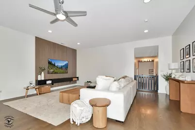 1617 W Grand Avenue #1W, Chicago, IL 60622 - Photo 5