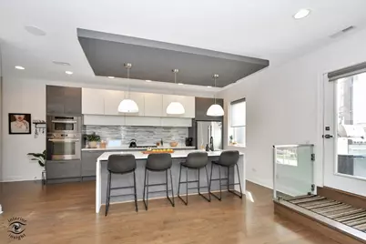 1617 W Grand Avenue #1W, Chicago, IL 60622 - Photo 7