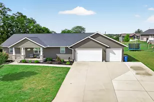 220 6th St, Fulton, IL 61252 - Photo 3
