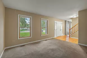 5481 Parkside Ct, Gurnee, IL 60031 - Photo 5