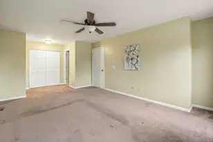 5481 Parkside Ct, Gurnee, IL 60031 - Photo 19