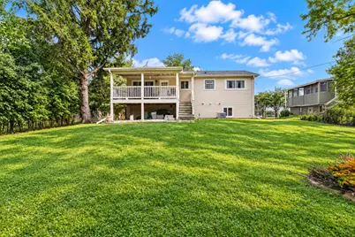 7410 Hawthorne Avenue, Woodridge, IL 60517 - Photo 23