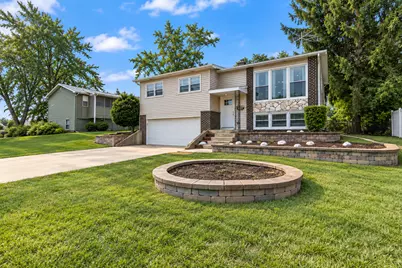 7410 Hawthorne Avenue, Woodridge, IL 60517 - Photo 3