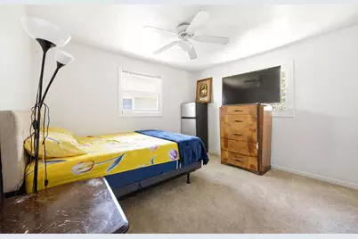904 Chippewa Drive, Elgin, IL 60120 - Photo 17