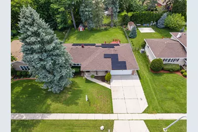 904 Chippewa Drive, Elgin, IL 60120 - Photo 37
