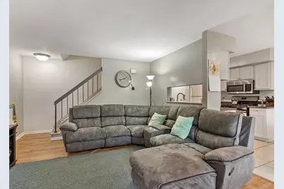 212 Hudson Court #B, Bolingbrook, IL 60440 - Photo 3