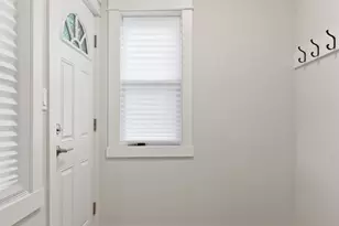 2231 W 71st St, Chicago, IL 60636 - Photo 15